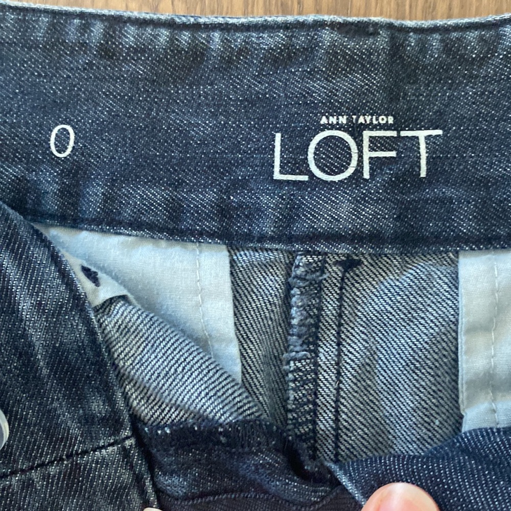 5/$10 Loft denim shorts Women’s size 0 - Picture 3 of 8